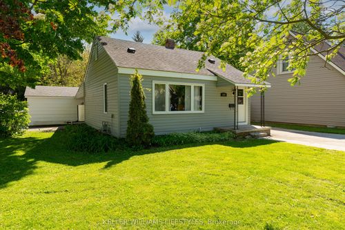 228 Princess St E, Clinton, ON, N0M1L0 | Card Image