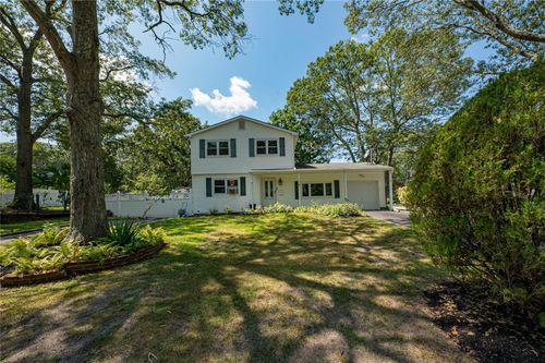 1 Eileen Ct, Coram, NY, 11727-3348 | Card Image