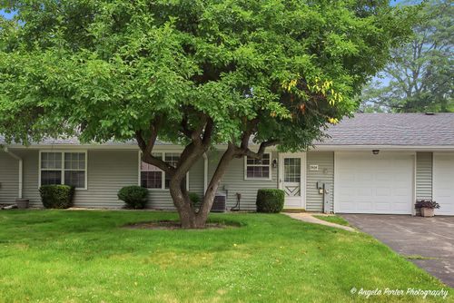 215-7404 Crest Hill Ct, Fox Lake, IL, 60020-1008 | Card Image
