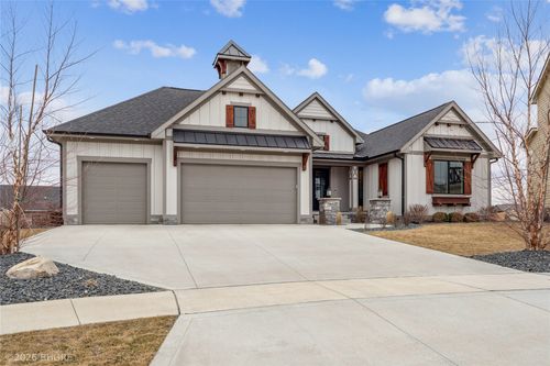 228 60th Ct, Ankeny, IA, 50021-1236 | Card Image