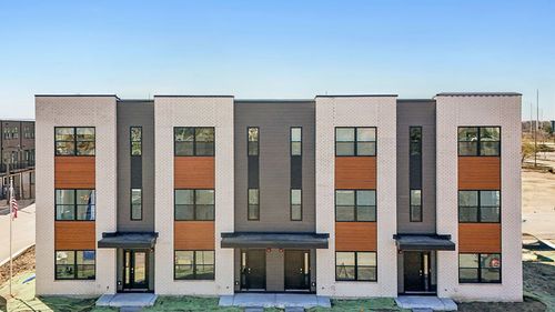 2226 N Lake Shore Cir, Arlington Heights, IL, 60004-7297 | Card Image