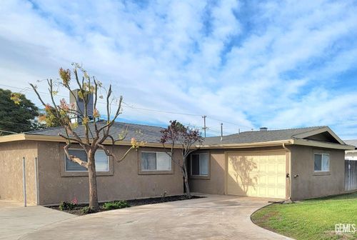 6709 Cedarcrest Ave, Bakersfield, CA, 93308-2004 | Card Image