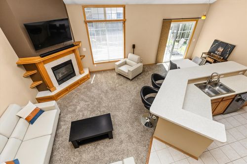 306-900 67th St, West Des Moines, IA, 50266-2437 | Card Image