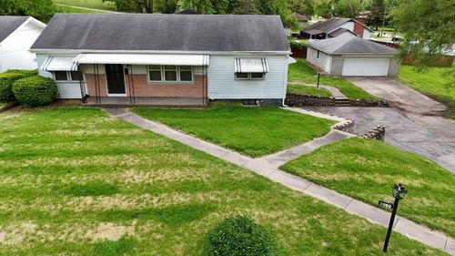 2802 Blackwell Rd, Saint Joseph, MO, 64506-1105 | Card Image