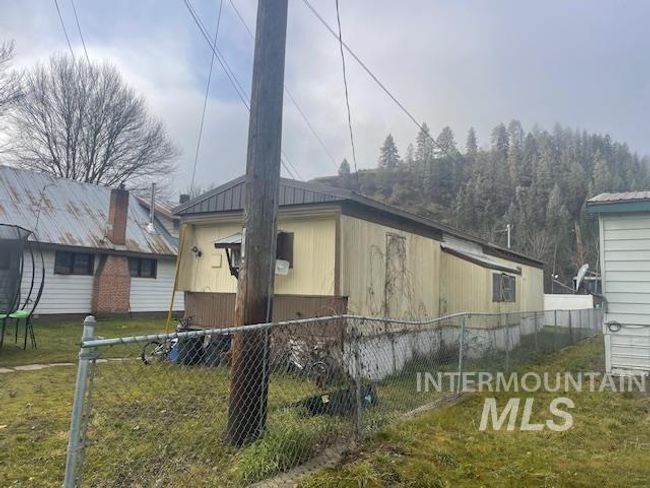 204 S Front St, Home with 7 bedrooms, 4 bathrooms and 5 parking in Kooskia ID | Image 5