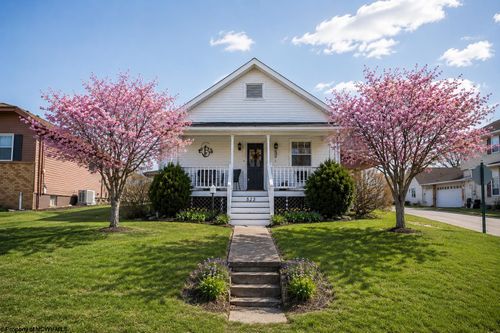 523 Lawman Ave, Bridgeport, WV, 26330-1216 | Card Image