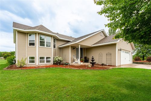 4868 183rd St, Chippewa Falls, WI, 54729-4123 | Card Image