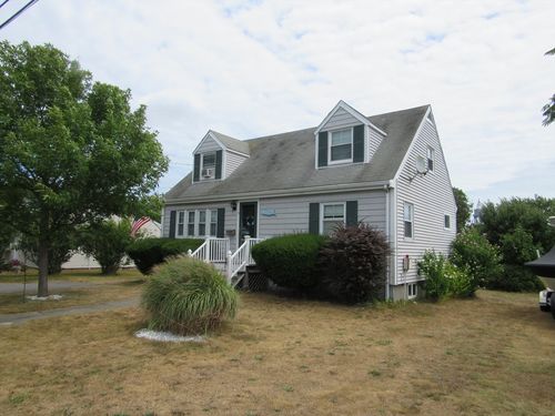 8 Bay Dr, Bourne, MA, 02532-3408 | Card Image