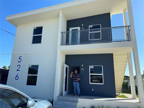 b-526 Nw 6th, Hallandale Beach, FL, 33009 | Card Image