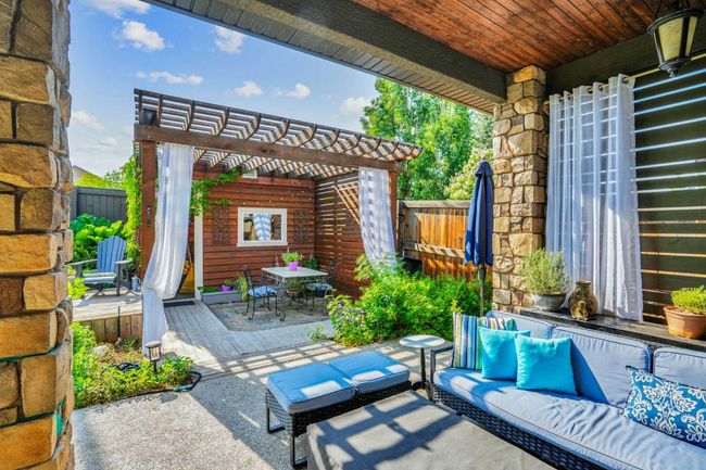 511 Evergreen Circle Sw, House other with 3 bedrooms, 3 bathrooms and 4 parking in Calgary AB | Image 42