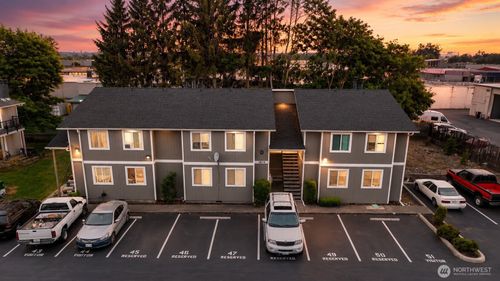 d1-d6-1613 Maple Ln, Kent, WA, 98030-7462 | Card Image