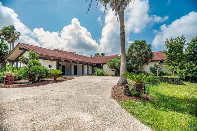 1809 W Harrison Ave, House other with 3 bedrooms, 4 bathrooms and 3 parking in Port O Connor TX | Image 15