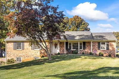 52 Oak Trail, House other with 3 bedrooms, 2 bathrooms and null parking in LYNCHBURG VA | Image 2