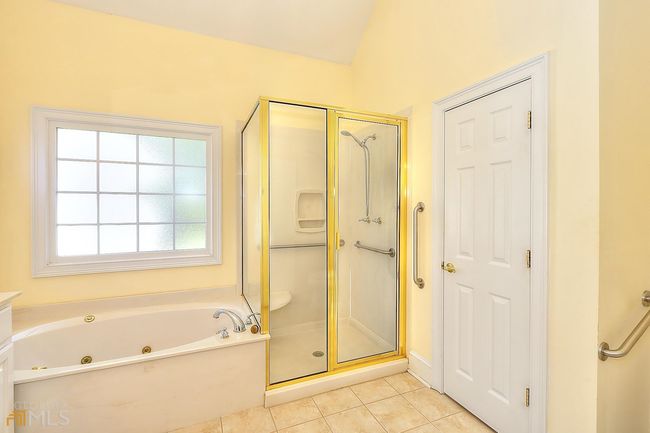557 Arrowhead Cir, House other with 3 bedrooms, 2 bathrooms and null parking in Rutledge GA | Image 34