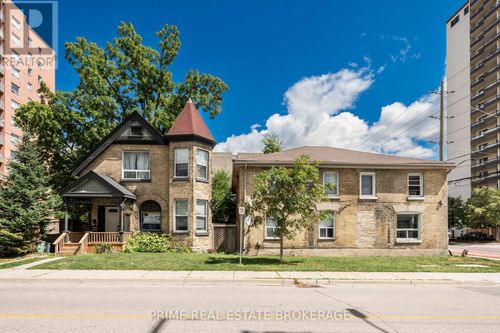 376 Burwell St, London, ON, N6B2W2 | Card Image
