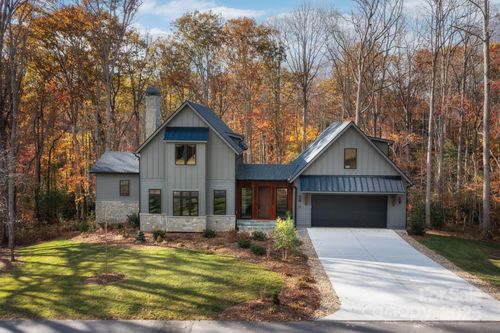 25 Ted Linn Dr, Fairview, NC, 28730-8632 | Card Image