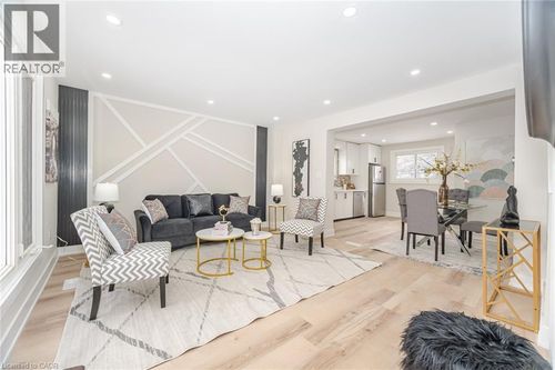 {{alt}} | Card Image