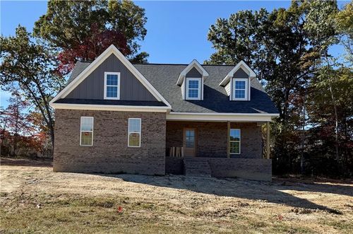 2931 Reginas Way, Randleman, NC, 27317 | Card Image