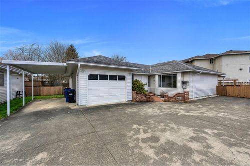 753 Marchmont Rd, Duncan, BC, V9L2L9 | Card Image