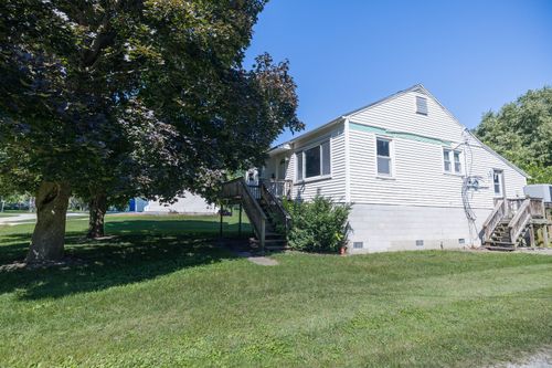 414 E Hickory St, Watseka, IL, 60970-1433 | Card Image