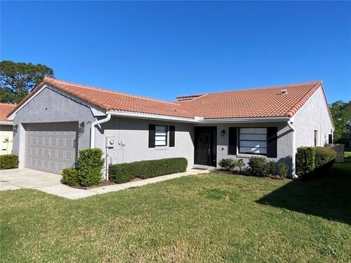 692 Augusta Rd, WINTER HAVEN, FL, 33884-1203 | Card Image