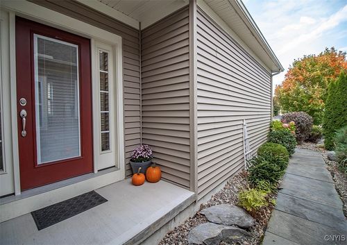 187 Avriel Dr, Fayetteville, NY, 13066-9250 | Card Image