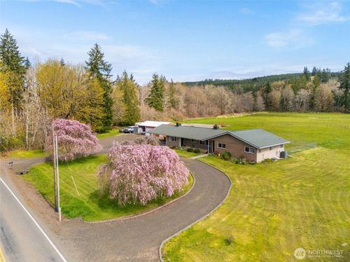 938 Mox Chehalis Rd, McCleary, WA, 98557-9400 | Card Image