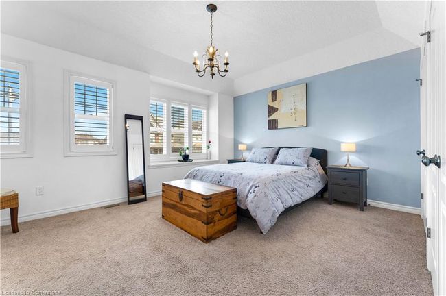 572 Altheim Cres, House other with 3 bedrooms, 4 bathrooms and 4 parking in Waterloo ON | Image 14