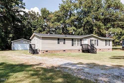 38 Dogwood Dr, Tarboro, NC, 27886-9076 | Card Image