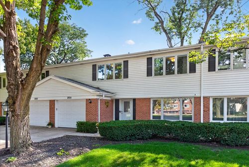 2725 E Bel Aire Dr, Arlington Heights, IL, 60004-6603 | Card Image