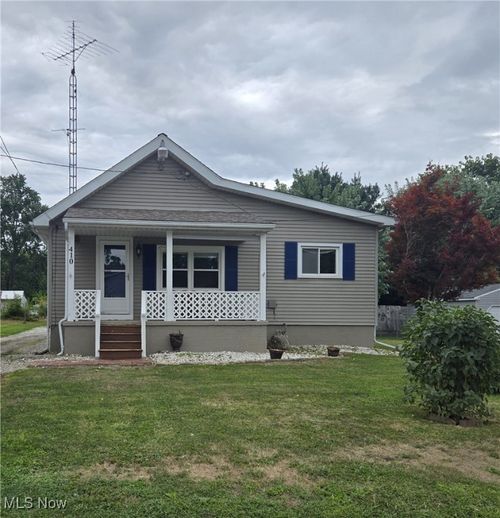 410 Hobart Rd, Leavittsburg, OH, 44430-9672 | Card Image