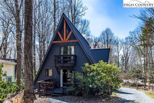 20 Lady Slipper Loop, Newland, NC, 28657-8325 | Card Image