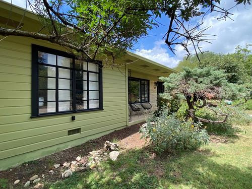 825 Myrta St, Kerrville, TX, 78028-3340 | Card Image