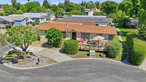 6 Blackberry Ct, Lodi, CA, 95242-9517 | Card Image