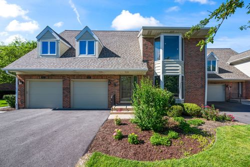 1653 N Belmont Ct, Arlington Heights, IL, 60004-3954 | Card Image