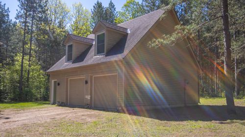 1315 Major Lake Rd, Whitney, ON, K0J2M0 | Card Image