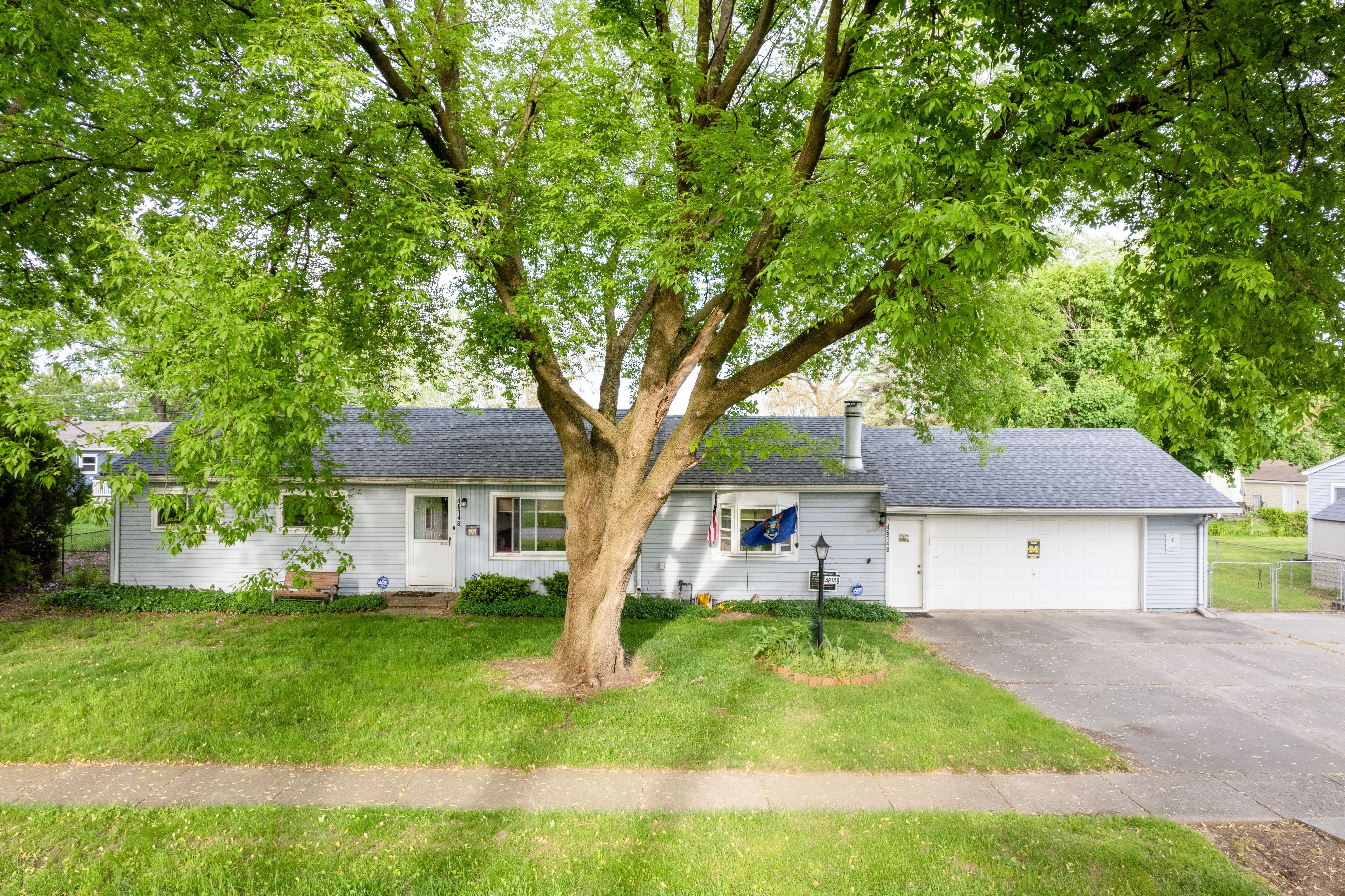 Huling St, Shelby Township, MI 48317