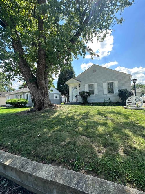 3208 Wedeking Ave, Evansville, IN, 47711 | Card Image