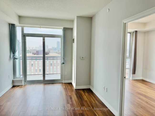 810 - 55 Ann O'reilly Rd, Condo with 2 bedrooms, 2 bathrooms and 1 parking in North York ON | Image 6