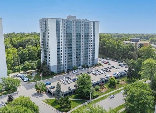 1607-55 Green Valley Dr, Kitchener, ON, N2P1Z6 | Card Image