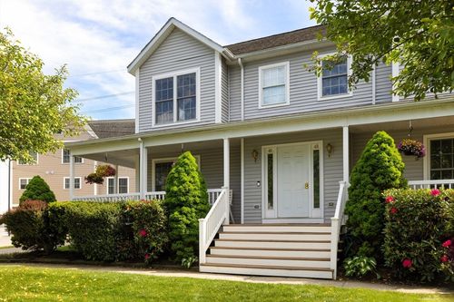 46-46 Howland St, Needham, MA, 02492-2902 | Card Image