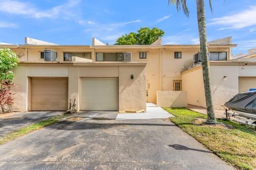 4281 Nw 76th Avenue, Davie, FL, 33328 | Card Image