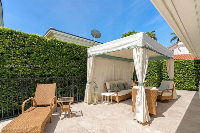 55 Lagorce Cir, House other with 4 bedrooms, 5 bathrooms and null parking in Miami Beach FL | Image 26