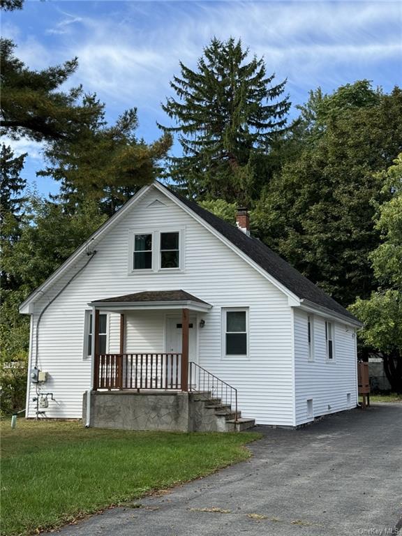 Violet Ave, Poughkeepsie, NY 12601