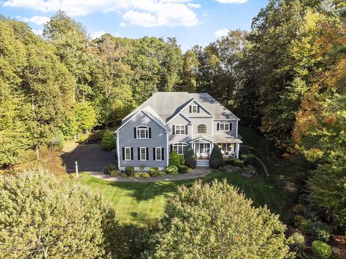 19 Magnolia Ln, North Grafton, MA, 01536-2035 | Card Image