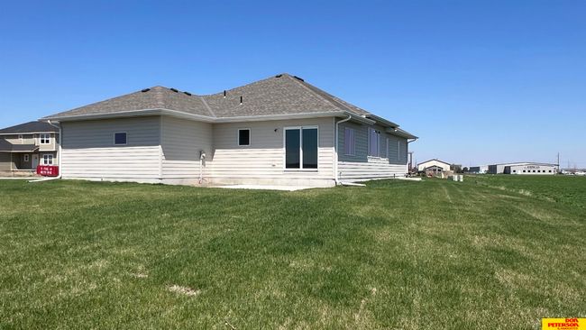 1020 Lauren Ln, House other with 3 bedrooms, 2 bathrooms and 3 parking in Fremont NE | Image 15