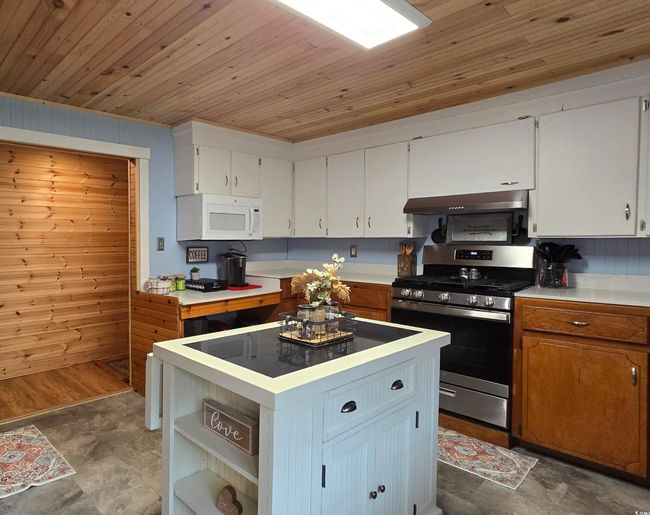 6103 Squire Rd, House other with 2 bedrooms, 2 bathrooms and 8 parking in Latta SC | Image 21