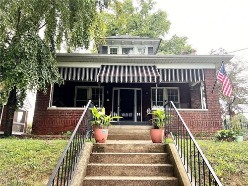 1907 Washington Ave, Parkersburg, WV, 26101-3607 | Card Image