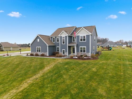 2786928 Leslie Ln, Hartland, WI, 53029-7501 | Card Image