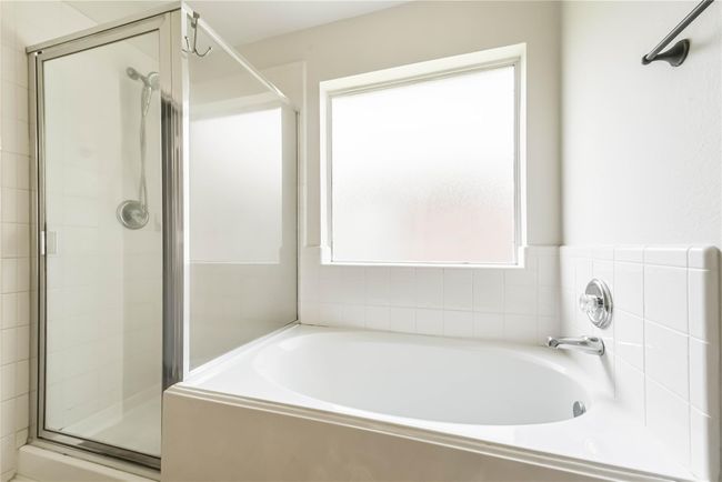 23518 Hidden Maple Dr, House other with 3 bedrooms, 2 bathrooms and 2 parking in Spring TX | Image 21